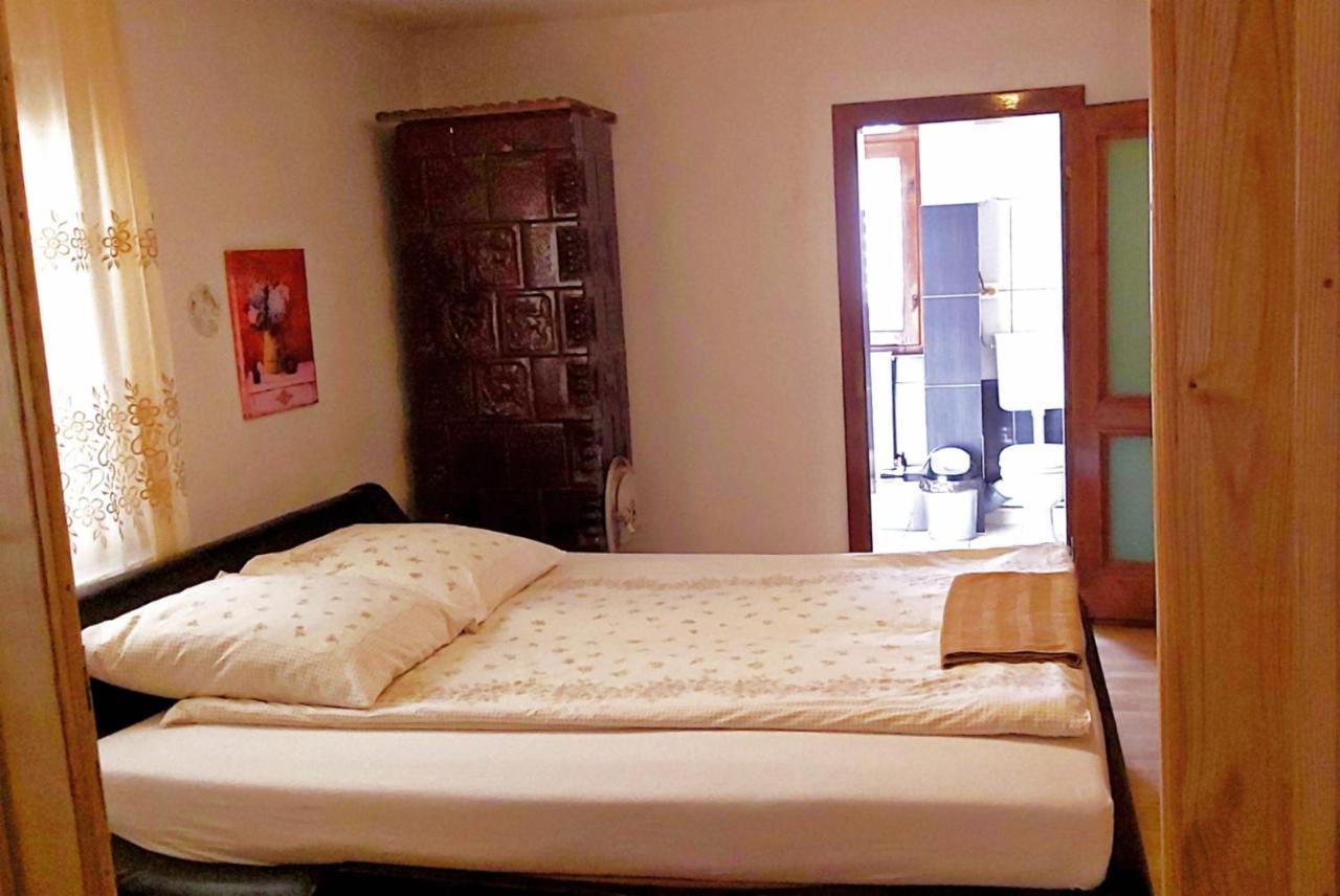 Casa Toth Din Tipterai Hotell Vişeu de Sus Exteriör bild