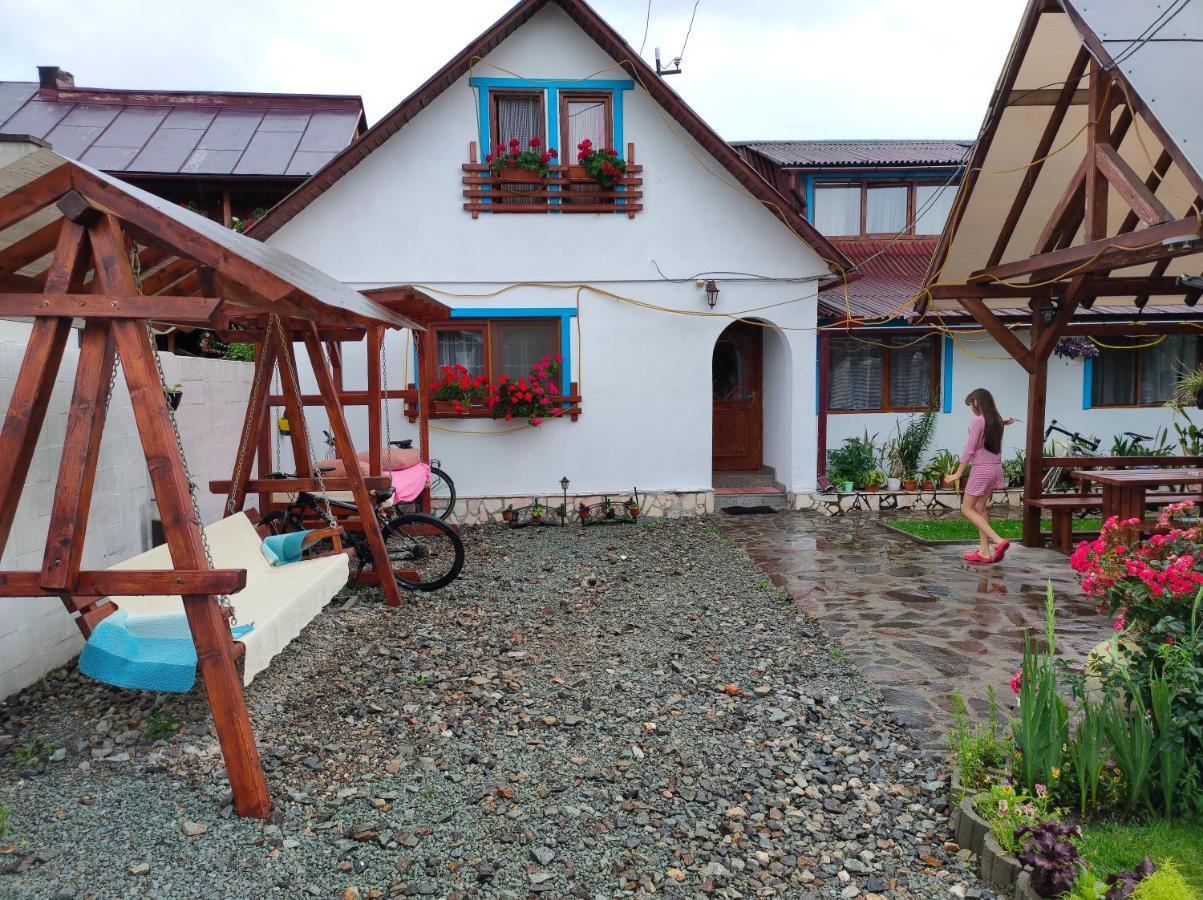 Casa Toth Din Tipterai Hotell Vişeu de Sus Exteriör bild