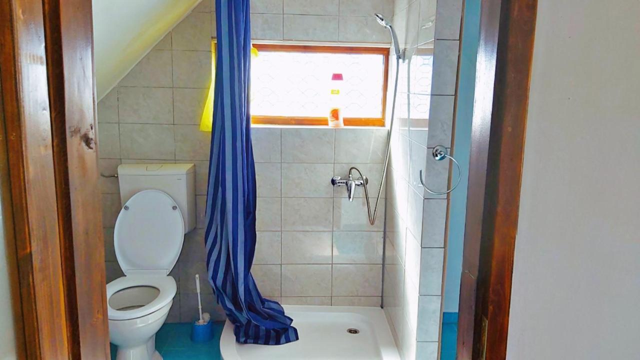 Casa Toth Din Tipterai Hotell Vişeu de Sus Exteriör bild