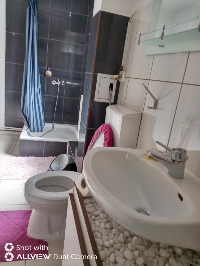 Casa Toth Din Tipterai Hotell Vişeu de Sus Exteriör bild